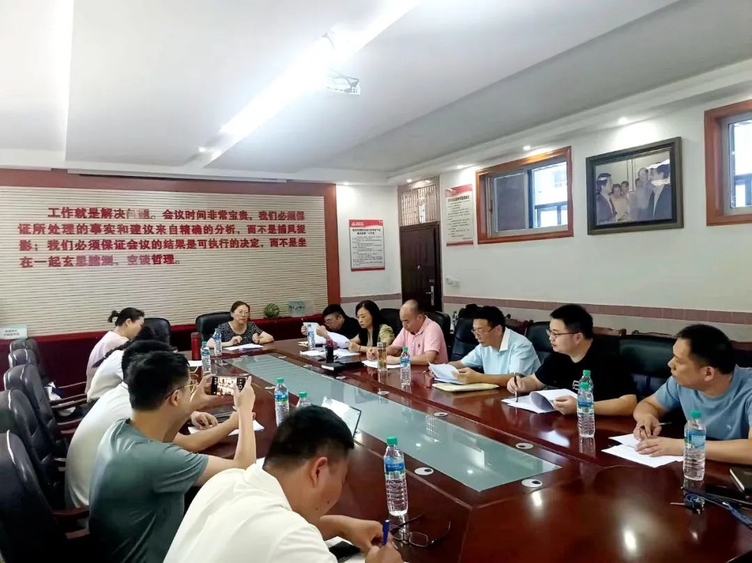 8ff71c883f1b35a73d4d2bf66e206a01.jpg 8ff71c883f1b35a73d4d2bf66e206a01.jpg